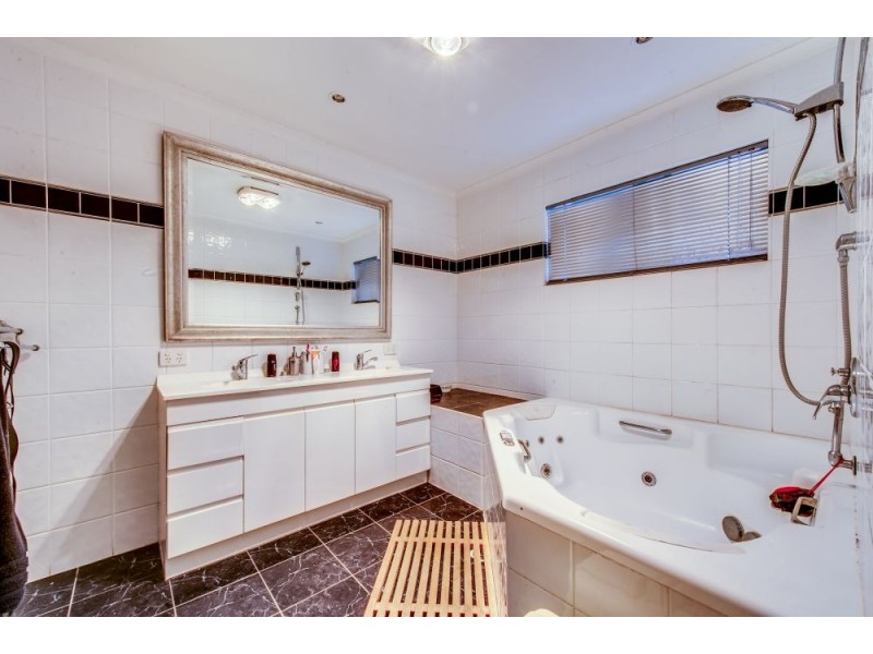 107 Cedar Rd, Redbank Plains QLD 4301