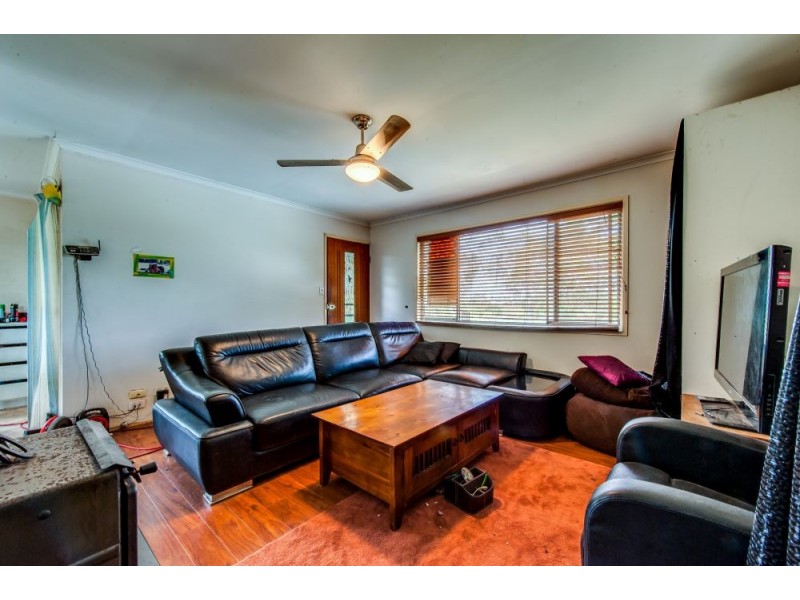 107 Cedar Rd, Redbank Plains QLD 4301