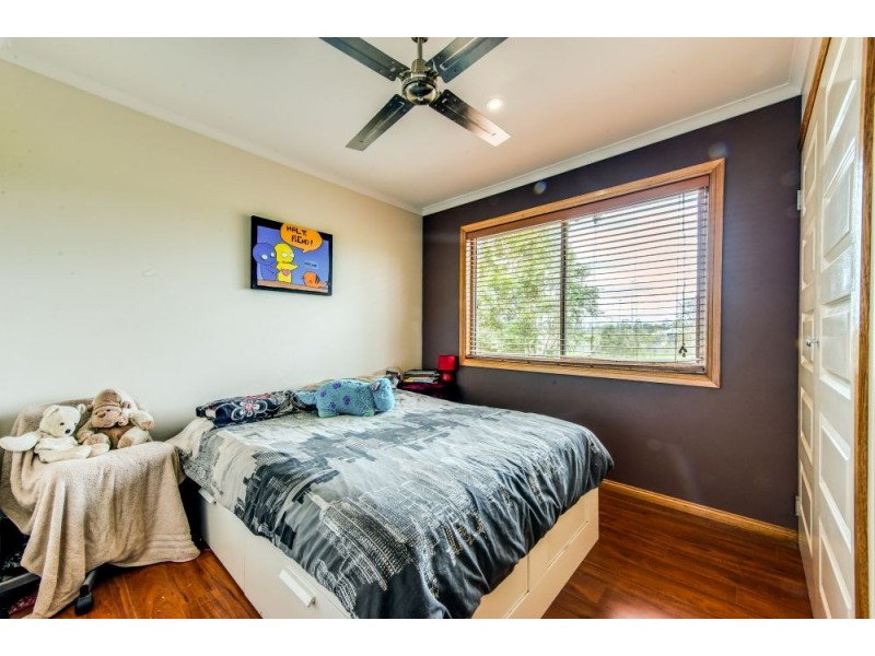 107 Cedar Rd, Redbank Plains QLD 4301
