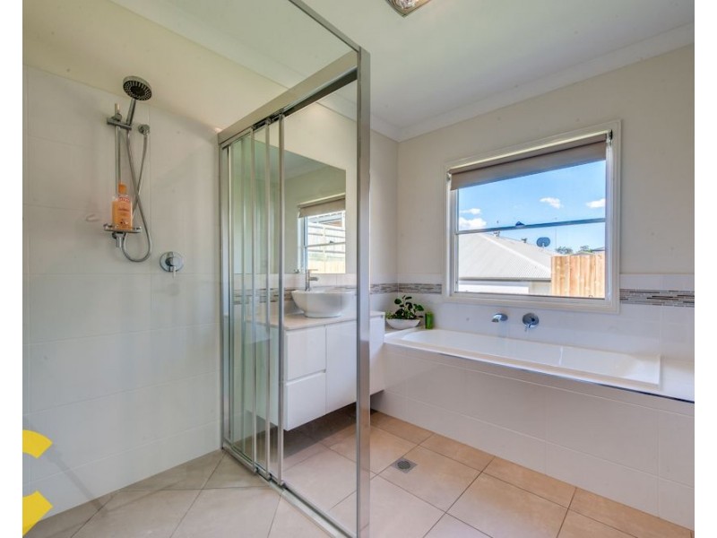 71 The Promenade, Springfield Lakes QLD 4300