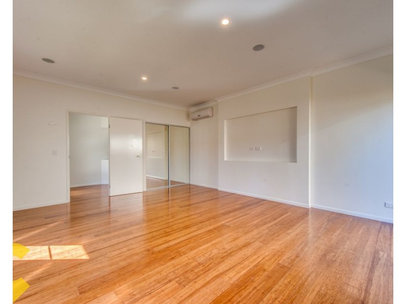 71 The Promenade, Springfield Lakes QLD 4300