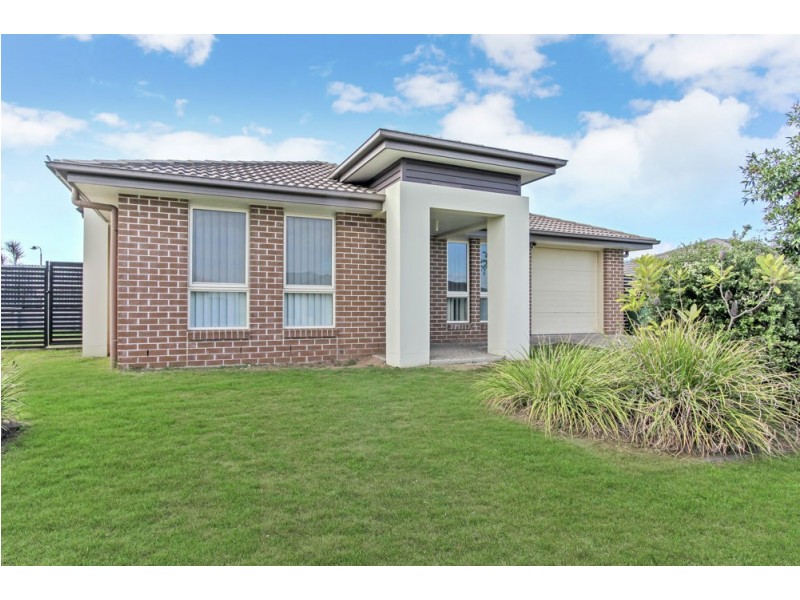 8 Ballow Crescent, Redbank Plains QLD 4301