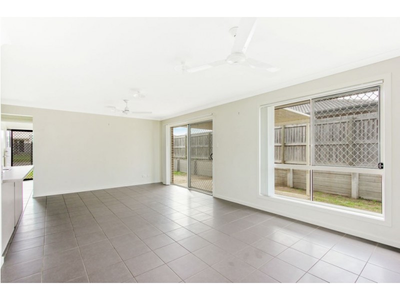 8 Ballow Crescent, Redbank Plains QLD 4301