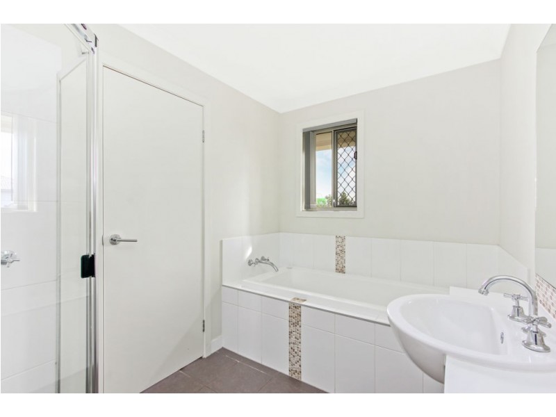 8 Ballow Crescent, Redbank Plains QLD 4301