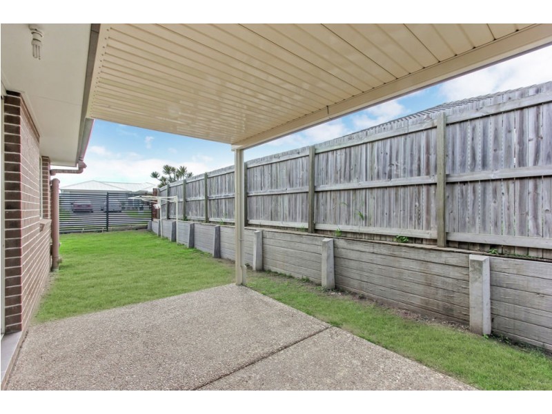 8 Ballow Crescent, Redbank Plains QLD 4301