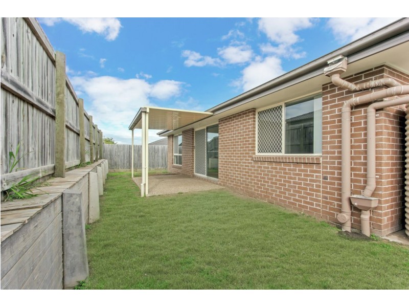 8 Ballow Crescent, Redbank Plains QLD 4301