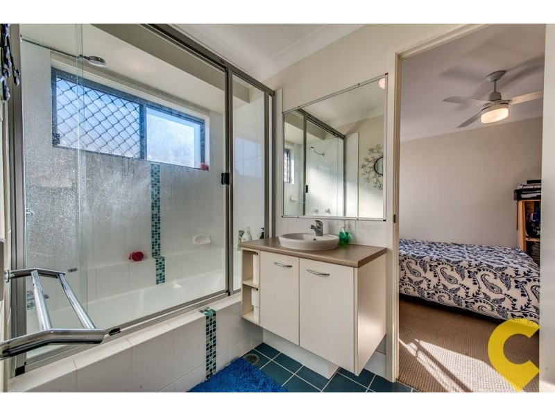 6 Pinnacle Cl, Springfield Lakes QLD 4300