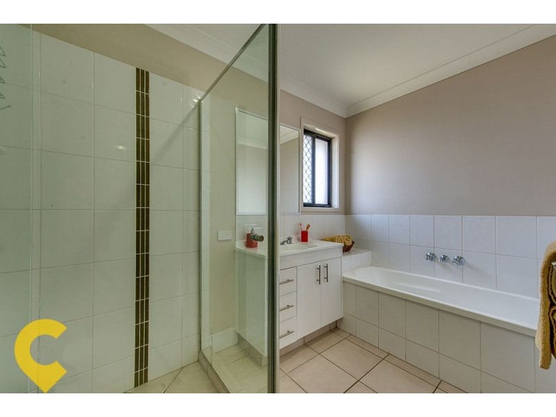 34 Park Edge Drive, Springfield Lakes QLD 4300