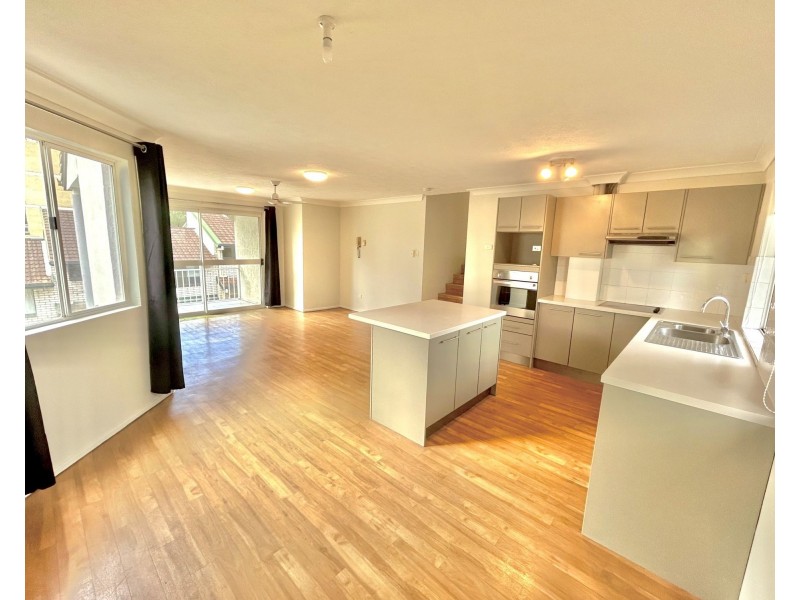 11/92 Station Road,, Indooroopilly QLD 4068