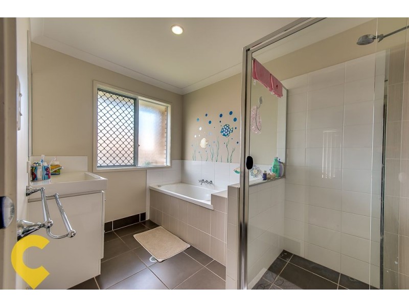 10 Dillon Avenue, Augustine Heights QLD 4300