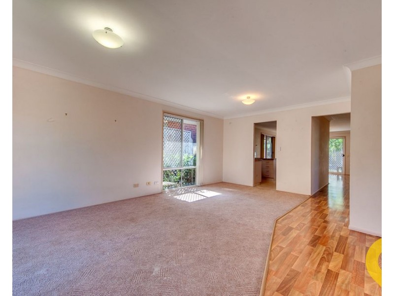 33 Barrier Place, Forest Lake QLD 4078