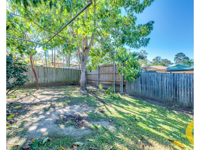 33 Barrier Place, Forest Lake QLD 4078