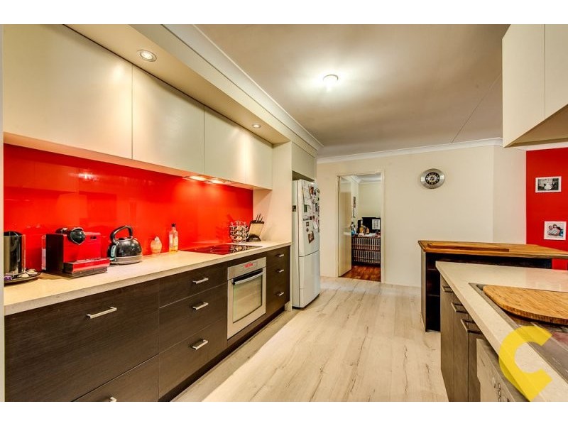 39 Burgess Street, Raceview QLD 4305