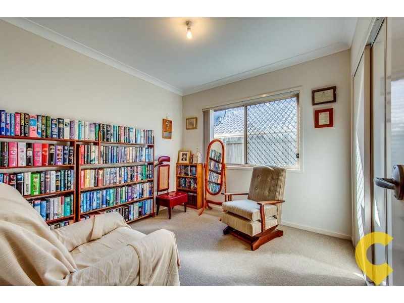 16 Moonbeam Street, Springfield Lakes QLD 4300