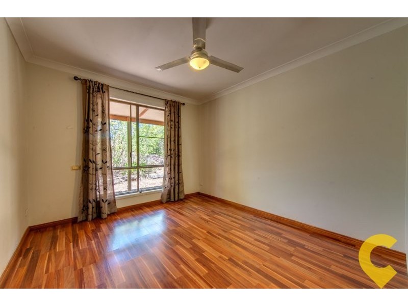 34 Mountain Vista Court, Mount Crosby QLD 4306