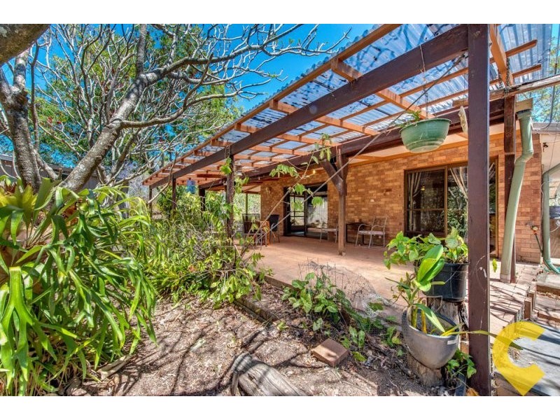 34 Mountain Vista Court, Mount Crosby QLD 4306
