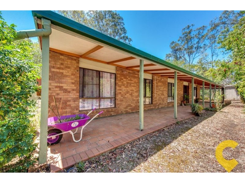 34 Mountain Vista Court, Mount Crosby QLD 4306