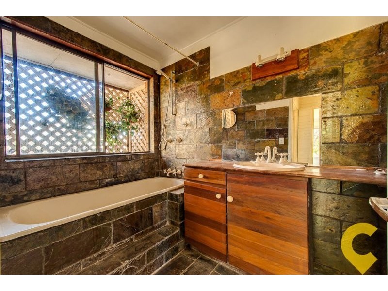 118 Johnston Street, Bellbird Park QLD 4300