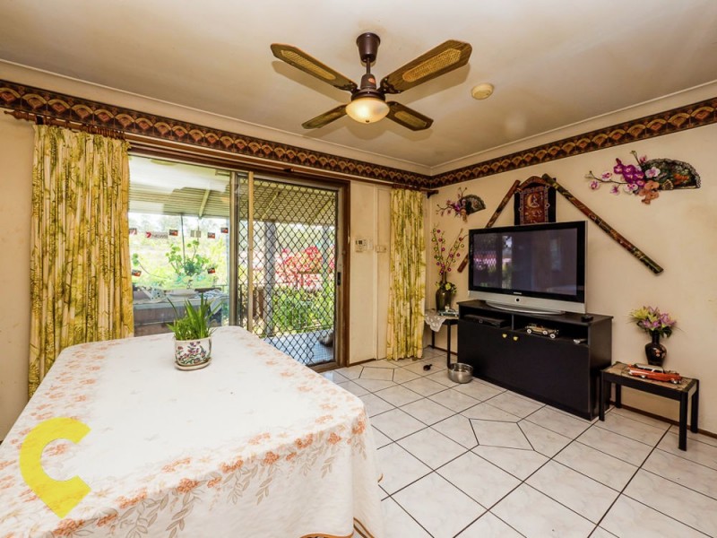 255 Jones Road, Bellbird Park QLD 4300