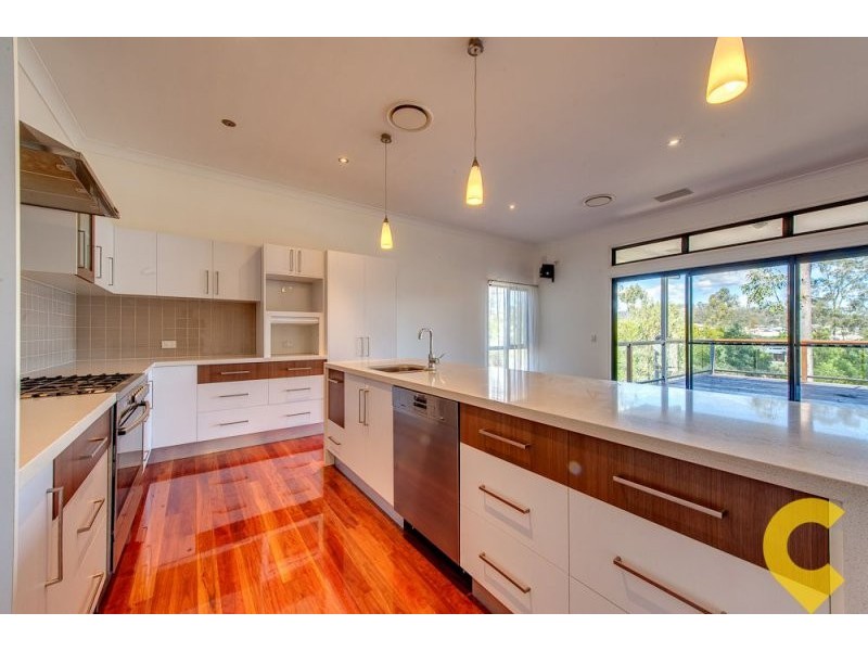 32 Mcauley Crescent, Augustine Heights QLD 4300
