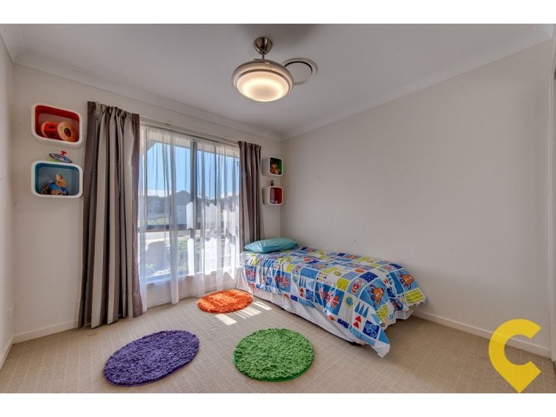 32 Mcauley Crescent, Augustine Heights QLD 4300