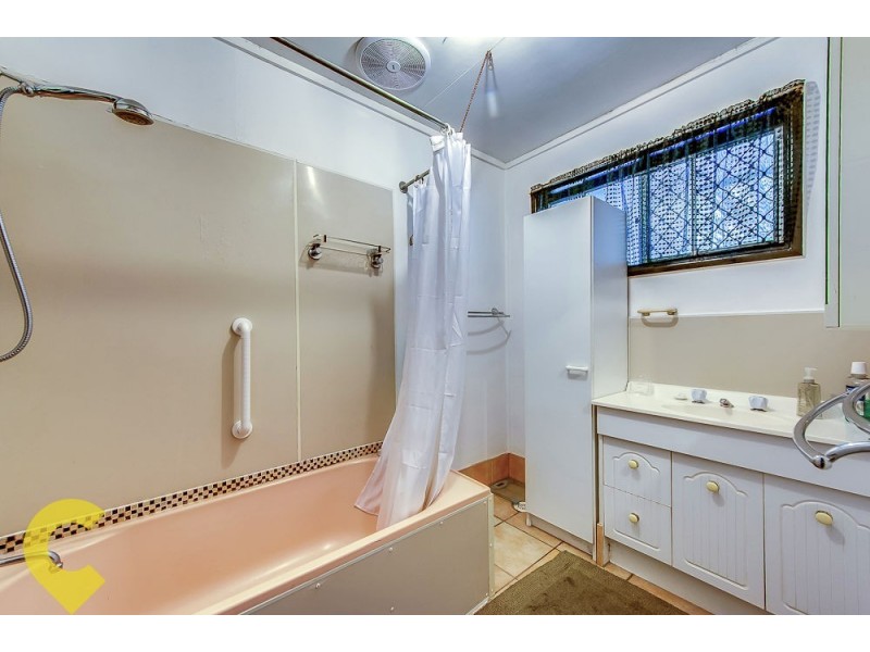 68 Alawoona Street, Redbank Plains QLD 4301