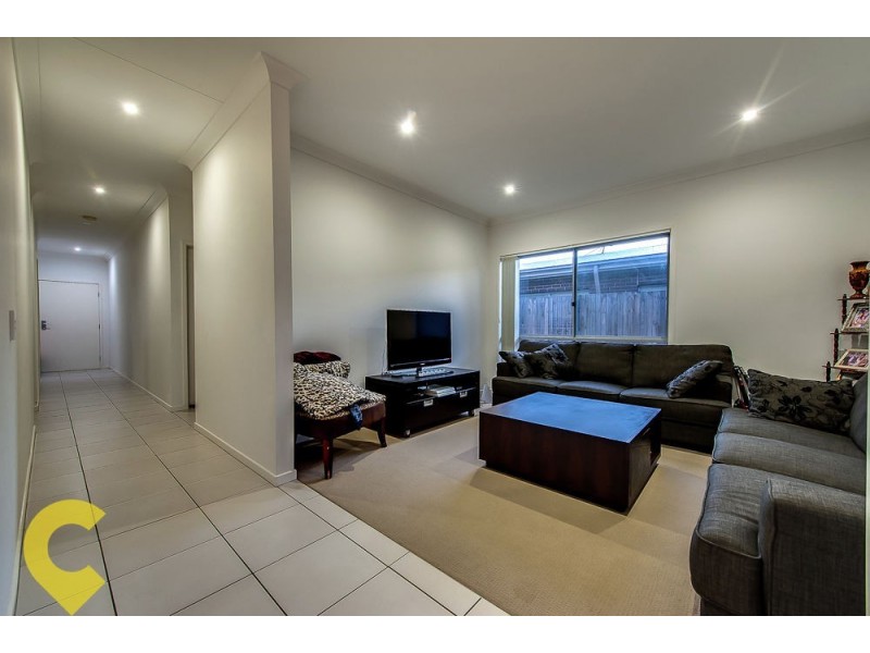 11 Francisca Drive, Augustine Heights QLD 4300