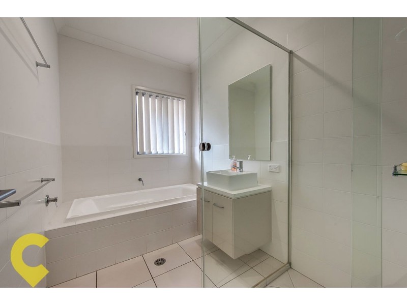 11 Francisca Drive, Augustine Heights QLD 4300