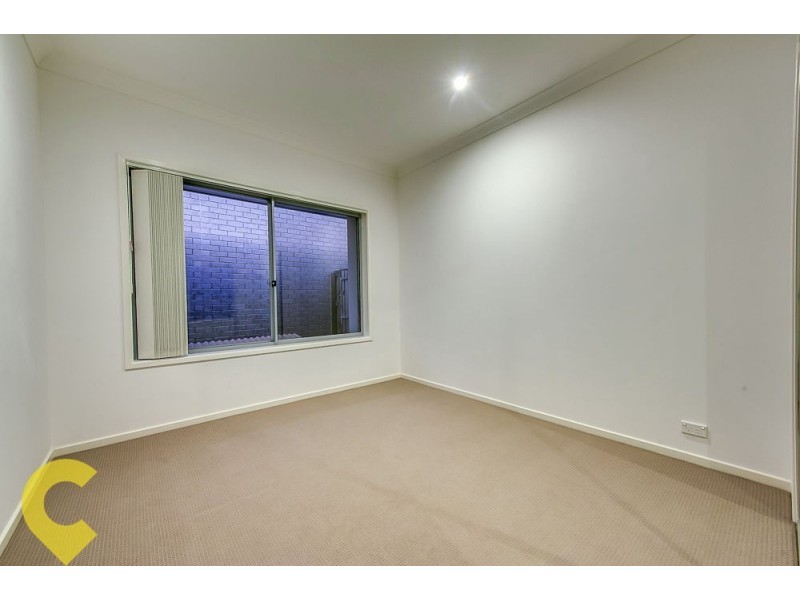 11 Francisca Drive, Augustine Heights QLD 4300