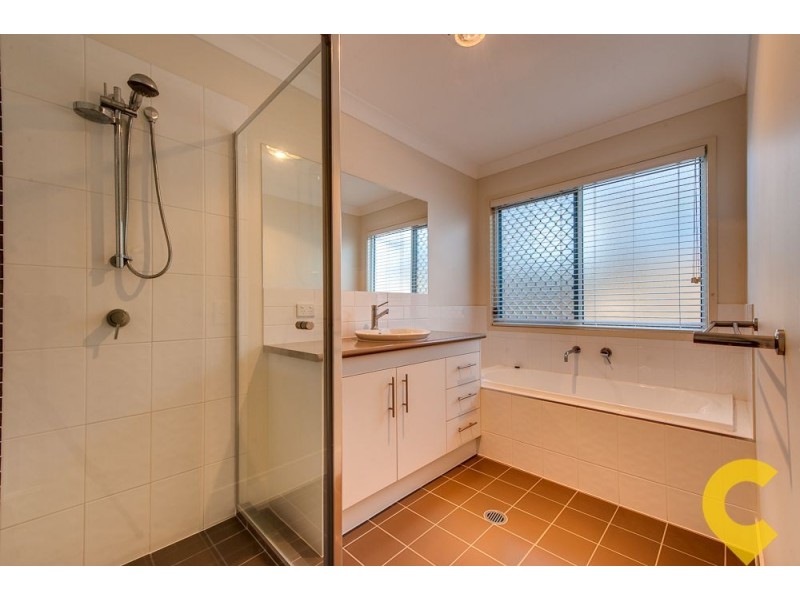 63 Park Edge Drive, Springfield Lakes QLD 4300