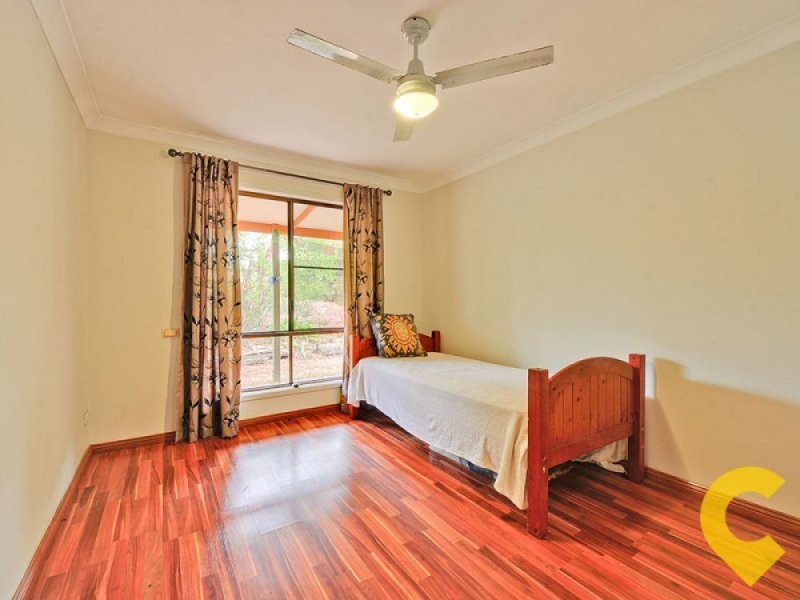 34 Mountain Vista Court, Mount Crosby QLD 4306