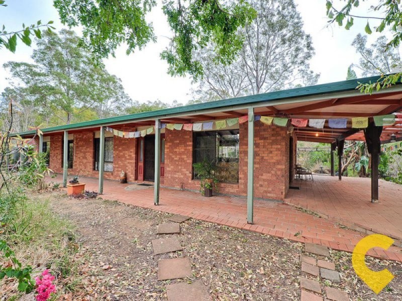 34 Mountain Vista Court, Mount Crosby QLD 4306