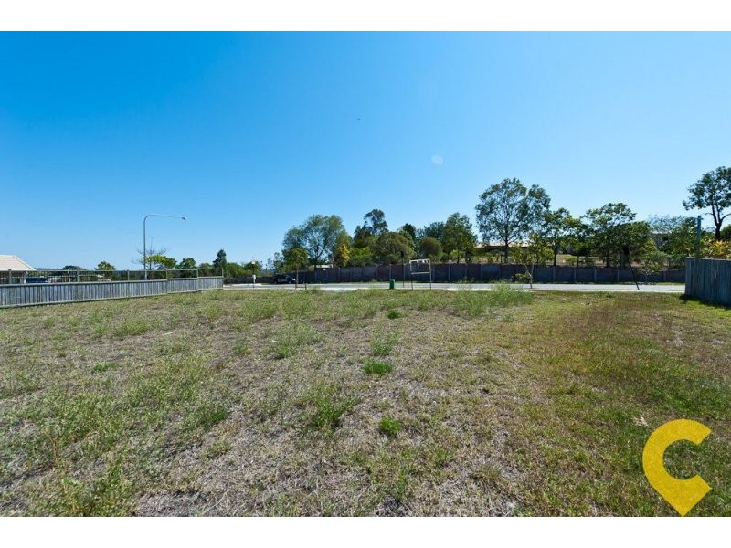 122 Alawoona Street, Redbank Plains QLD 4301