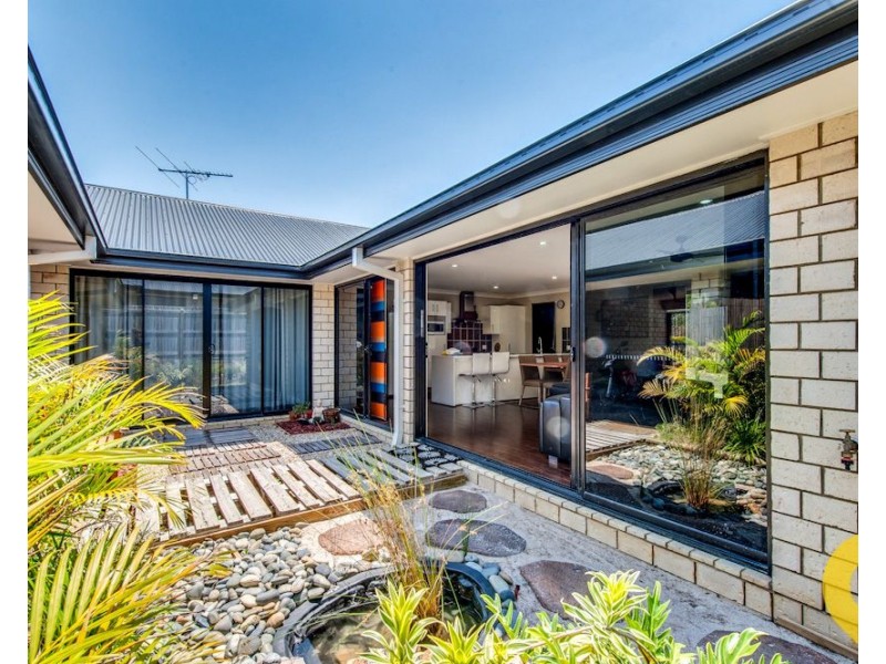 10 John Bell Court, Goodna QLD 4300