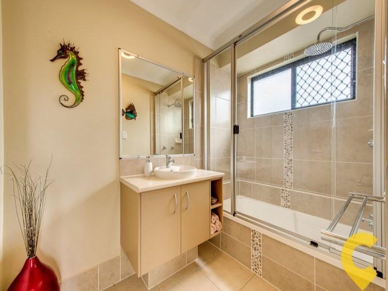 17 Everglades Street, Springfield Lakes QLD 4300