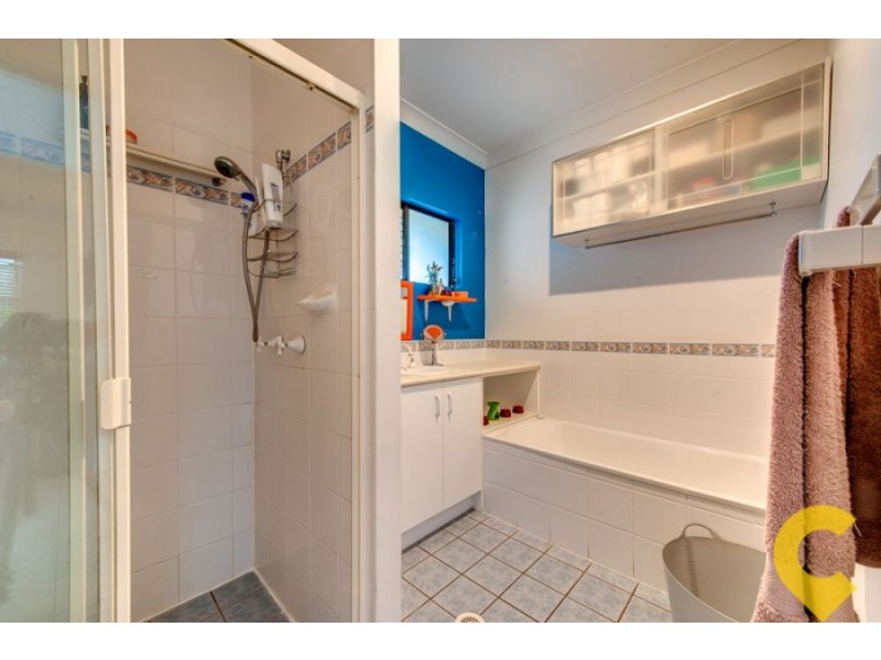 19 Emma Place, Springfield Lakes QLD 4300