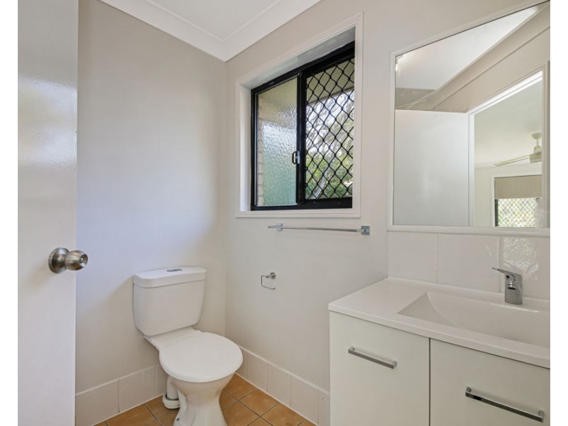 11 Samford Pl, Forest Lake QLD 4078