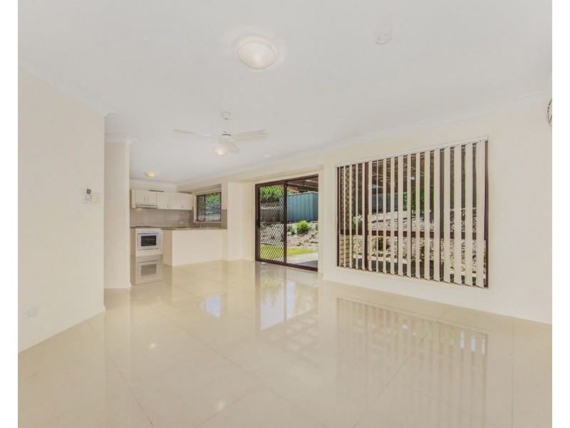 15 Sandalwood Street, Sinnamon Park QLD 4073
