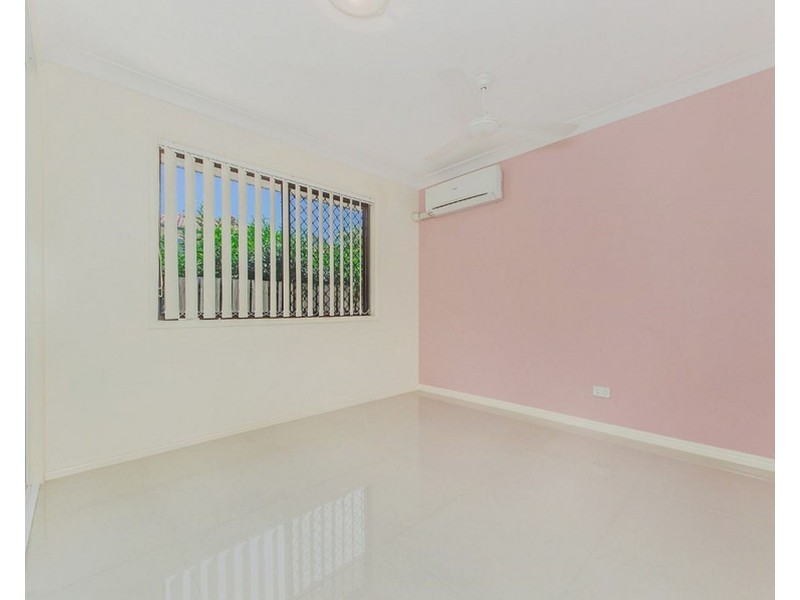 15 Sandalwood Street, Sinnamon Park QLD 4073