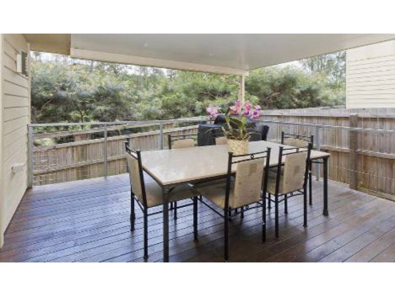 38 Creekside Drive, Springfield Lakes QLD 4300