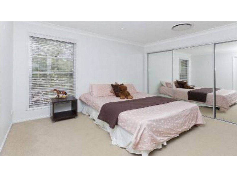 38 Creekside Drive, Springfield Lakes QLD 4300