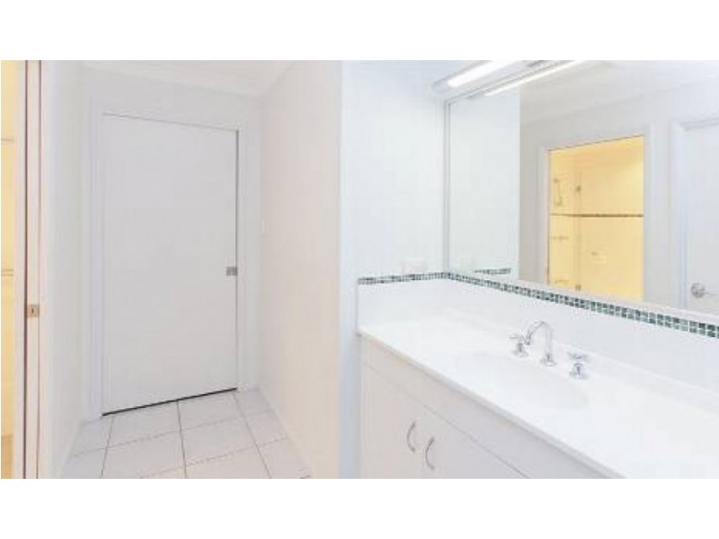 38 Creekside Drive, Springfield Lakes QLD 4300