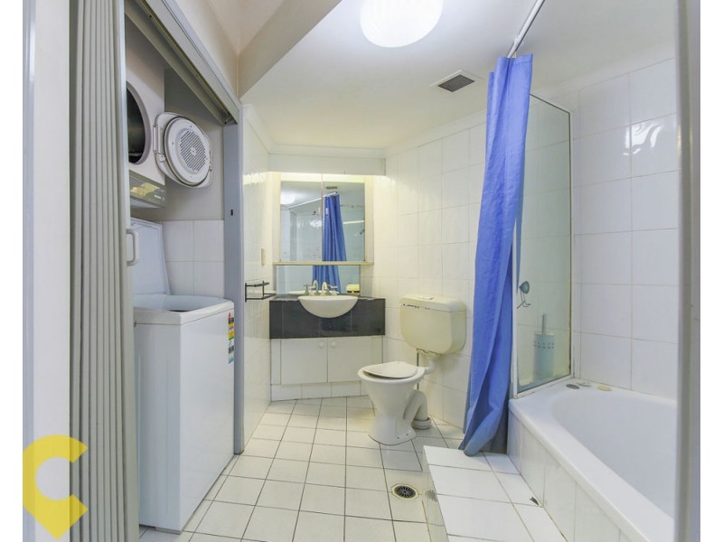 2/11 Cadell Street, Toowong QLD 4066