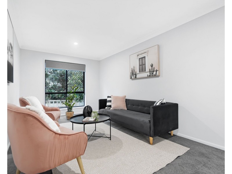 23 Burlington Terrace, Springfield Lakes QLD 4300