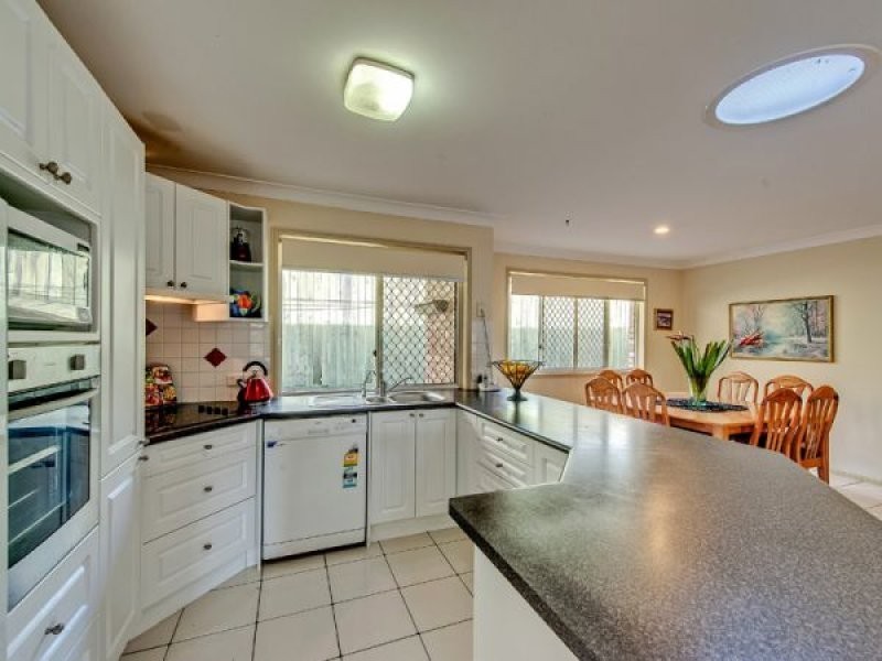 15 Freshwater Cct, Forest Lake QLD 4078