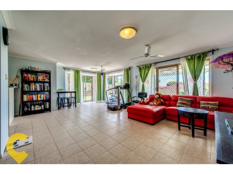 8 Warrigal Court, Doolandella QLD 4077