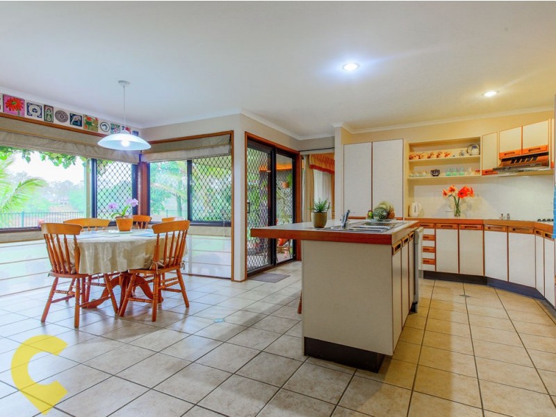 40 Islandview Street, Barellan Point QLD 4306