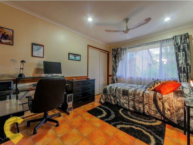 40 Islandview Street, Barellan Point QLD 4306