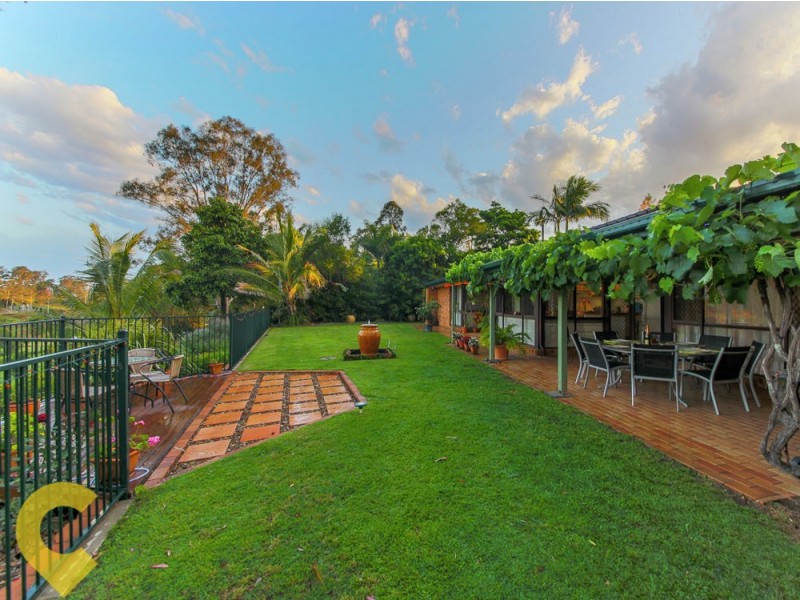 40 Islandview Street, Barellan Point QLD 4306