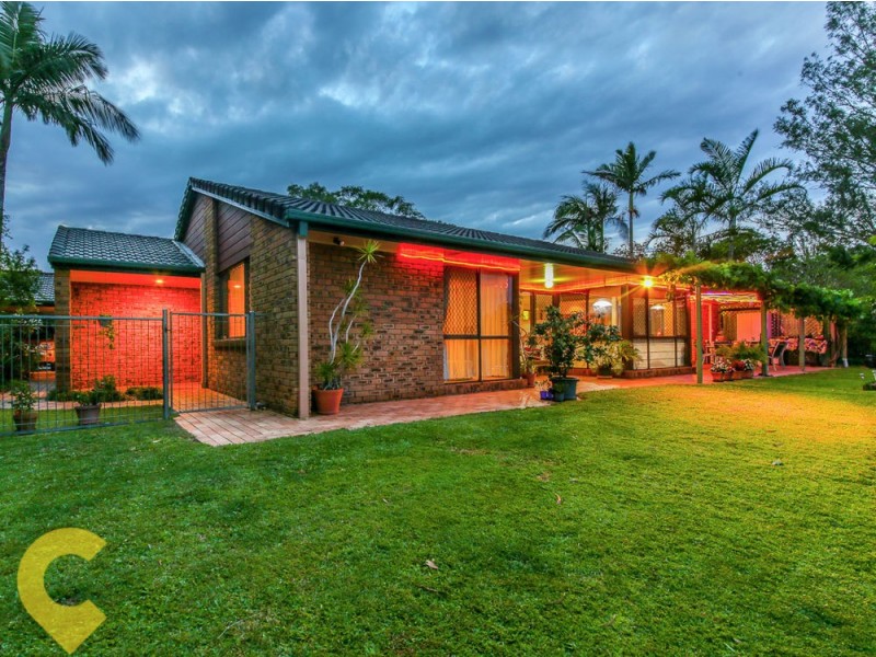 40 Islandview Street, Barellan Point QLD 4306